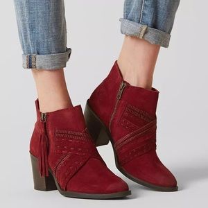 Anthropologie Boho Suede Fringe Naughty Monkey Noah Shortie Ankle Short Boot